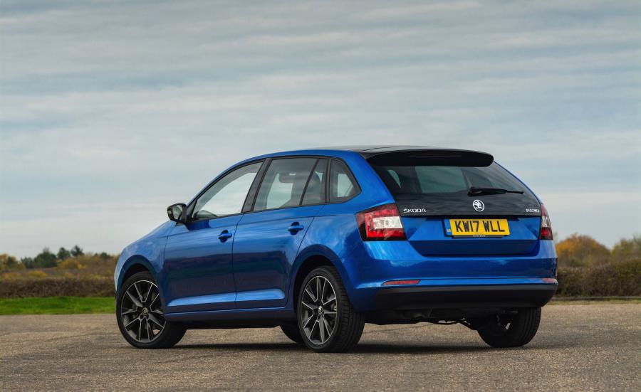  Skoda Rapid Spaceback 2017 года  (UK) (фото 9 из 11)